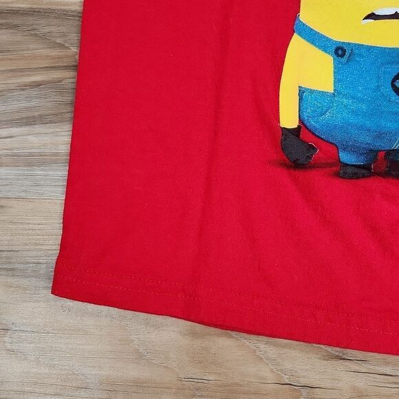 🧡Despicable Me Red Minion Tshirt Medium - Picture 7 of 8